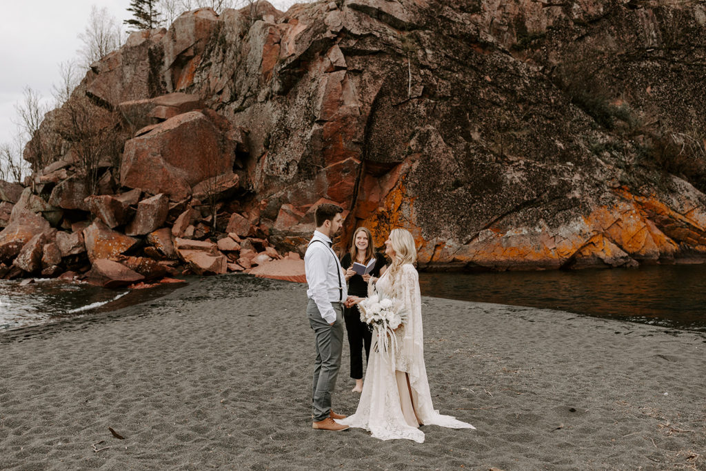 how to elope on minnesota north shore