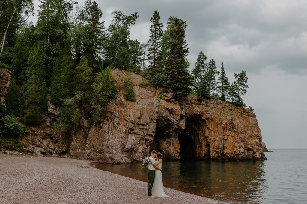 north shore mn elopement in tettegouche state park