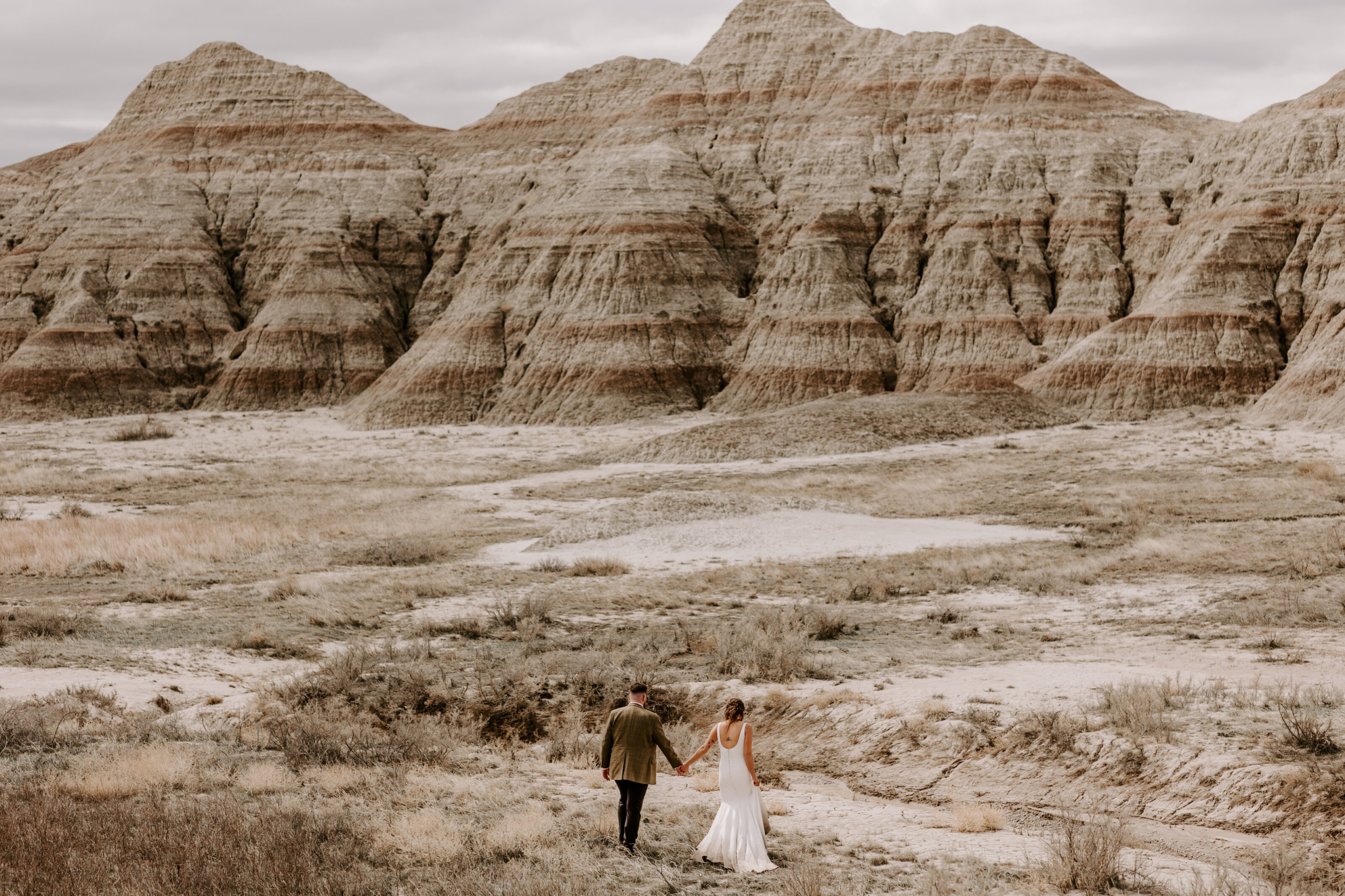 Badlands National Park Elopement - The best places to elope in the midwest