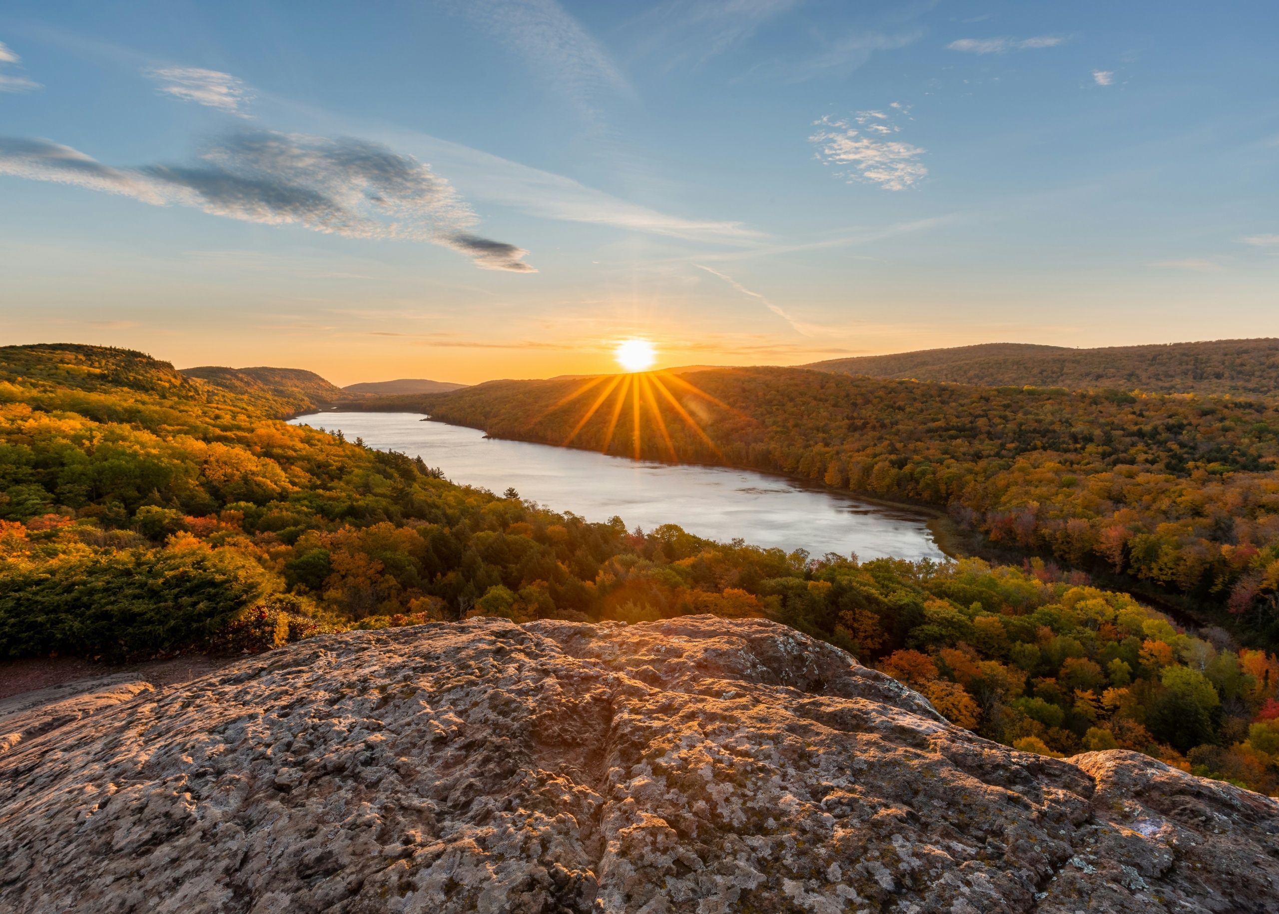 Porcupine Mountains in Michigan -The best places to elope in the midwest