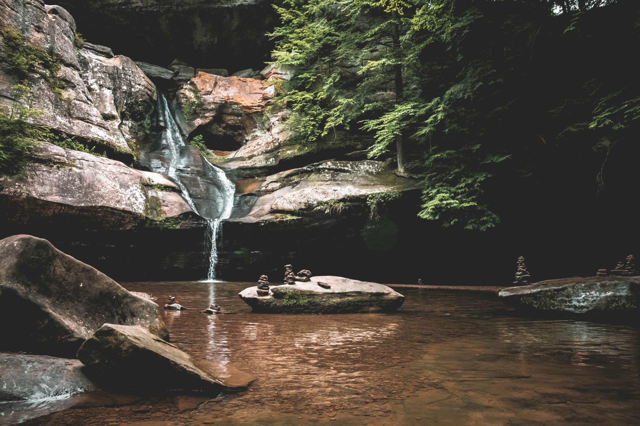 Hocking Hills State Park in Ohio - The best places to elope in the midwest