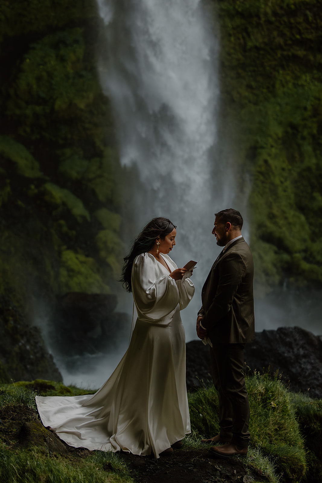 Kvernufoss iceland elopement