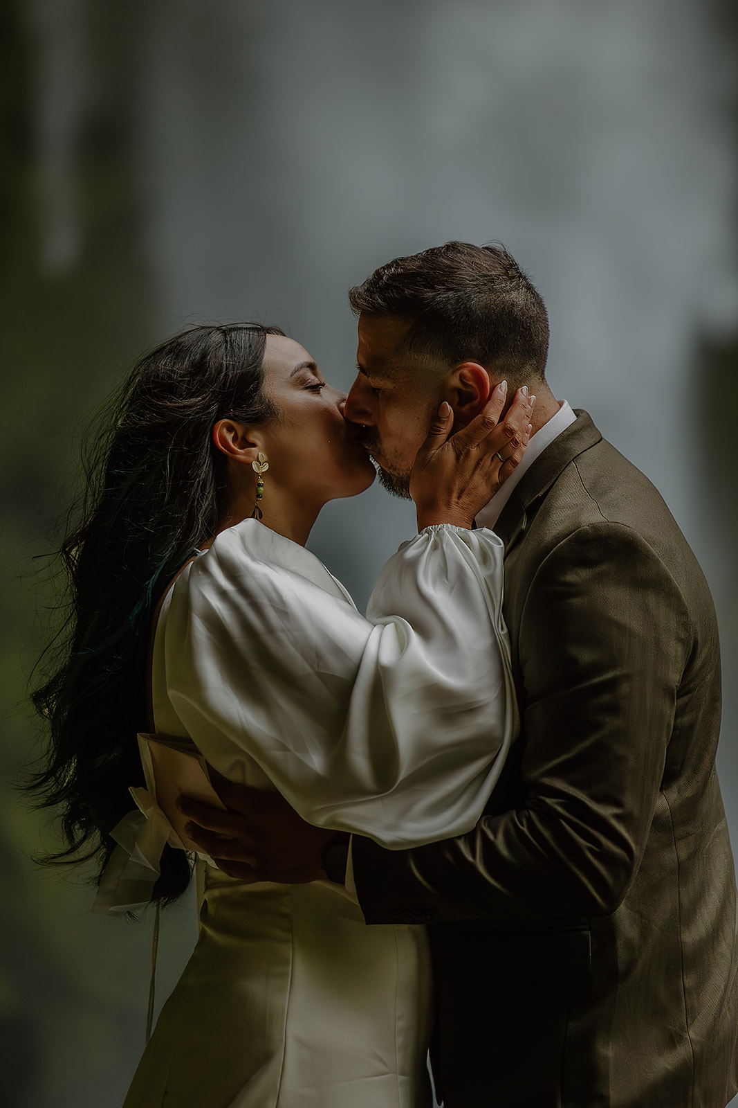 Kvernufoss iceland elopement