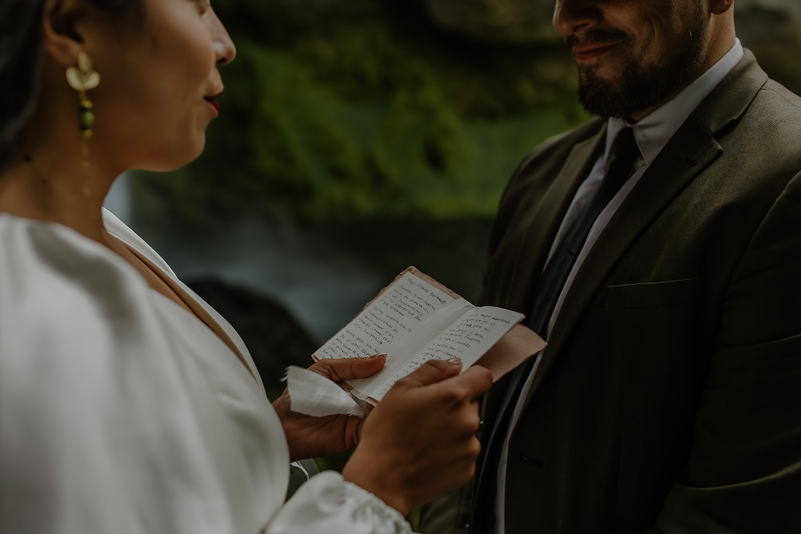 Kvernufoss iceland elopement